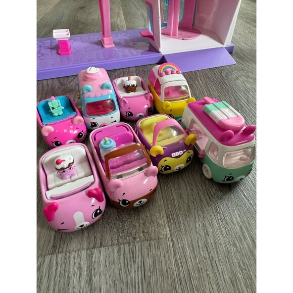 GUC Cutie Cars Drive Thru Playset With Die Cast Vehicles OG - Picture 4 of 7